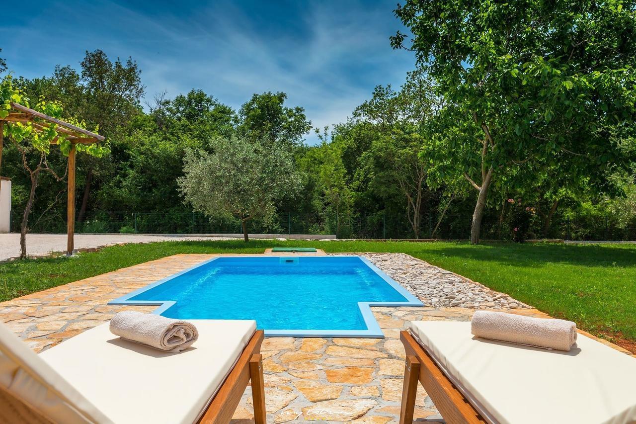 Villa Bilen Медулин Екстериор снимка